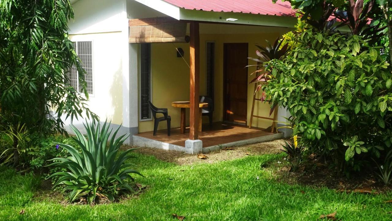 Acacia'S Cottages With Starlink Wifi Mambajao Exterior photo